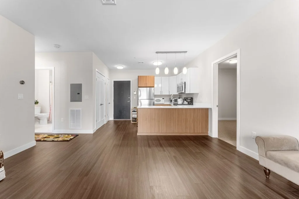 1 bed, 1 bath apartment for rent at 999 Hancock St Unit 306, Quincy Center — photo 5 of 36