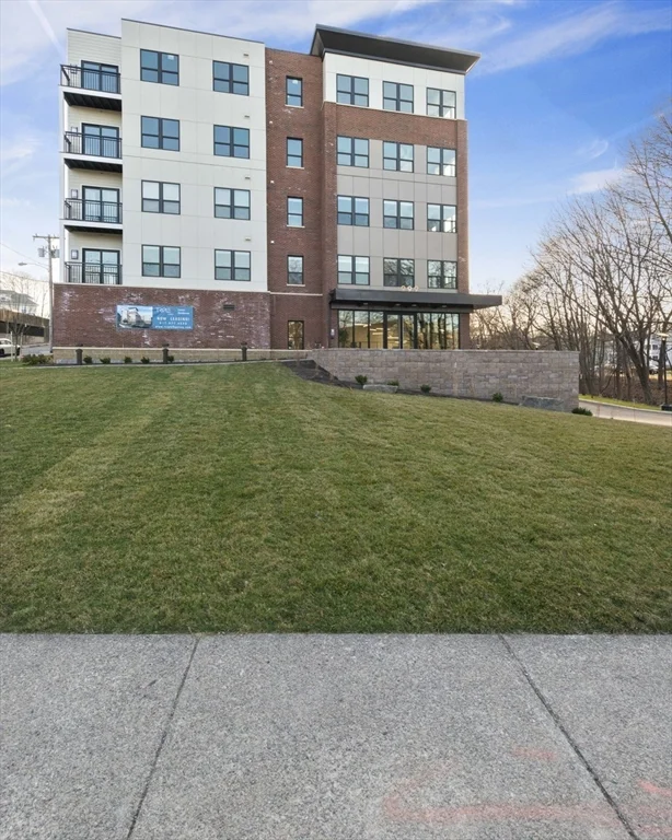 1 bed, 1 bath apartment for rent at 999 Hancock St Unit 306, Quincy Center — photo 35 of 36