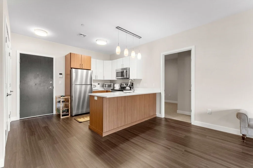 1 bed, 1 bath apartment for rent at 999 Hancock St Unit 306, Quincy Center — photo 6 of 36
