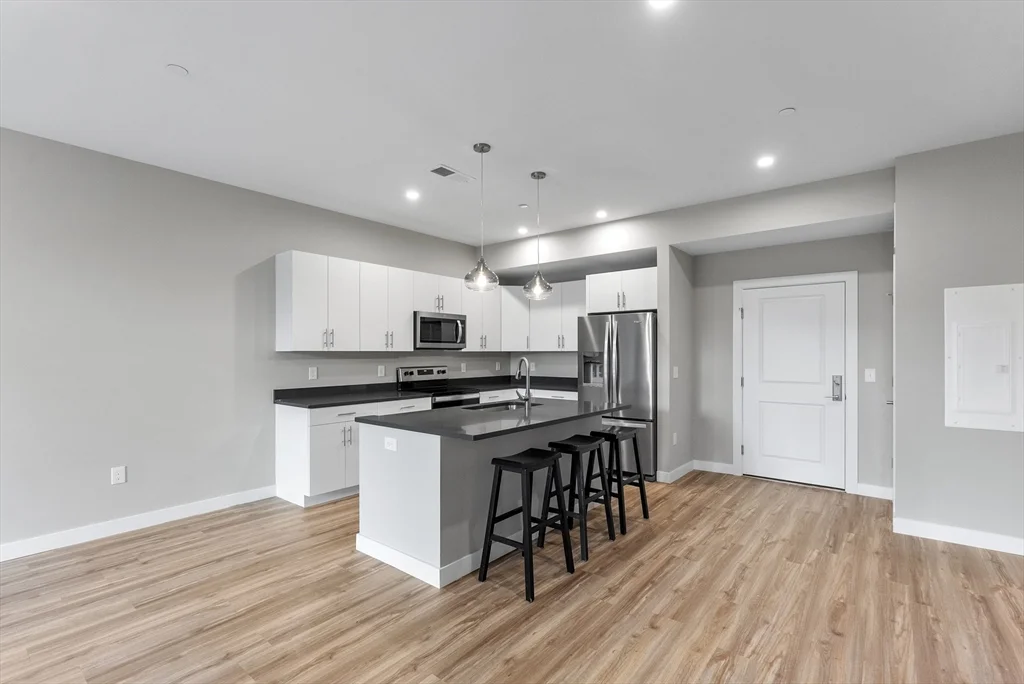 1 bed, 1 bath apartment for rent at 999 Main St Unit 207, Hanson — photo 10 of 21