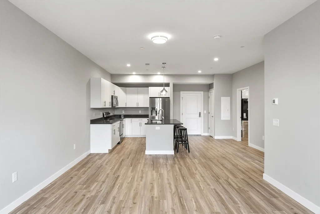 1 bed, 1 bath apartment for rent at 999 Main St Unit 207, Hanson — photo 13 of 21