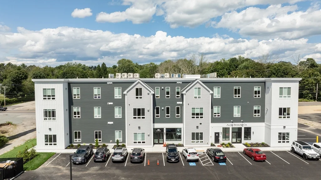 1 bed, 1 bath apartment for rent at 999 Main St Unit 207, Hanson — photo 2 of 21
