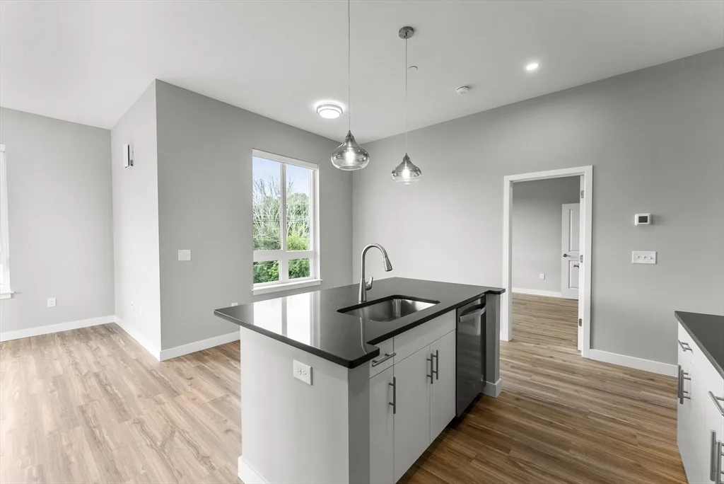2 bed, 2 bath apartment for rent at 999 Main St Unit 208, Hanson — photo 6 of 21