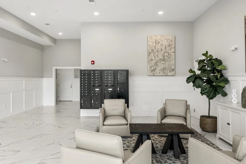 1 bed, 1 bath apartment for rent at 999 Main St Unit 302, Hanson — photo 12 of 13