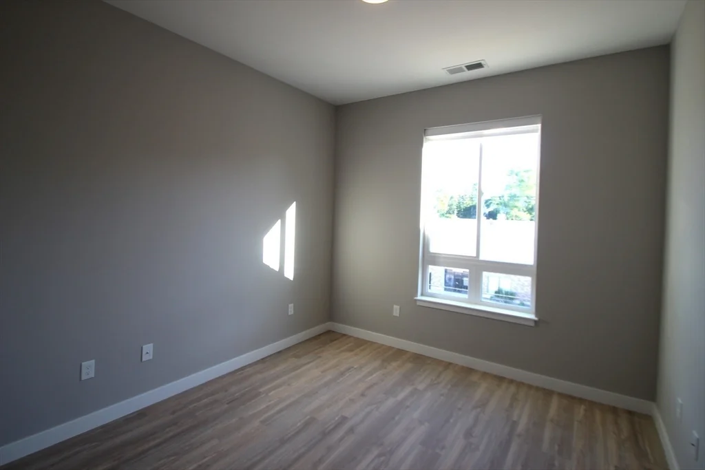 1 bed, 1 bath apartment for rent at 999 Main St Unit 306, Hanson — photo 7 of 12
