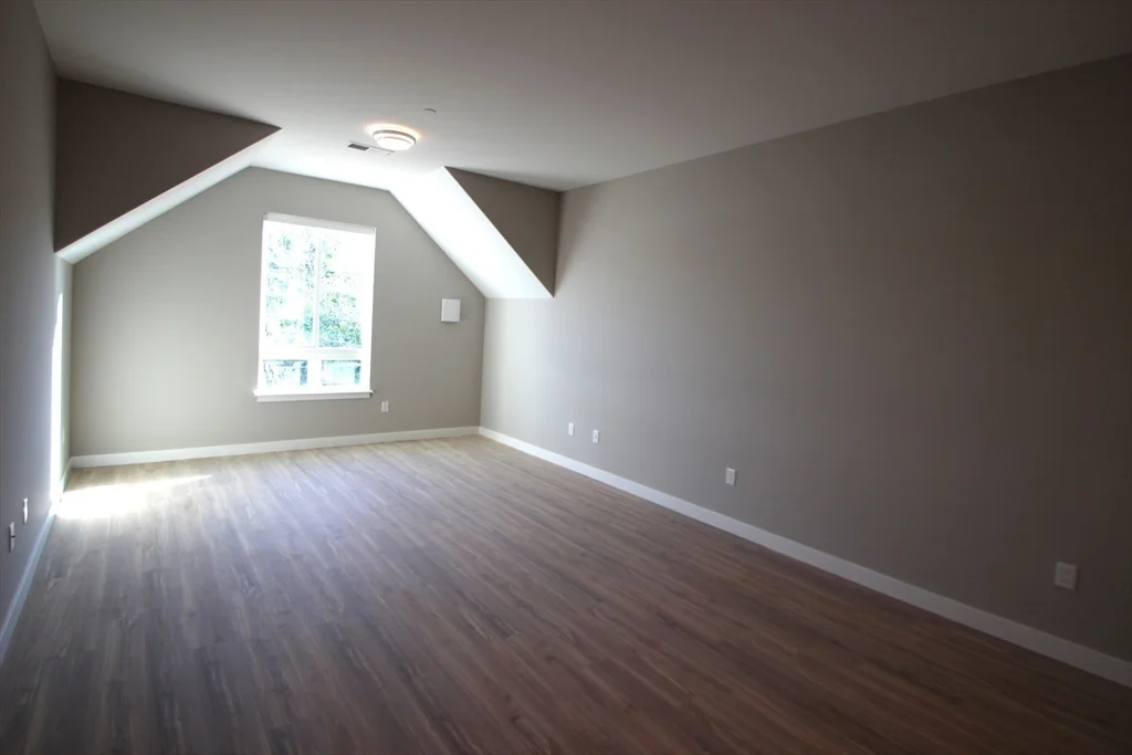 1 bed, 1 bath apartment for rent at 999 Main St Unit 306, Hanson — photo 5 of 12