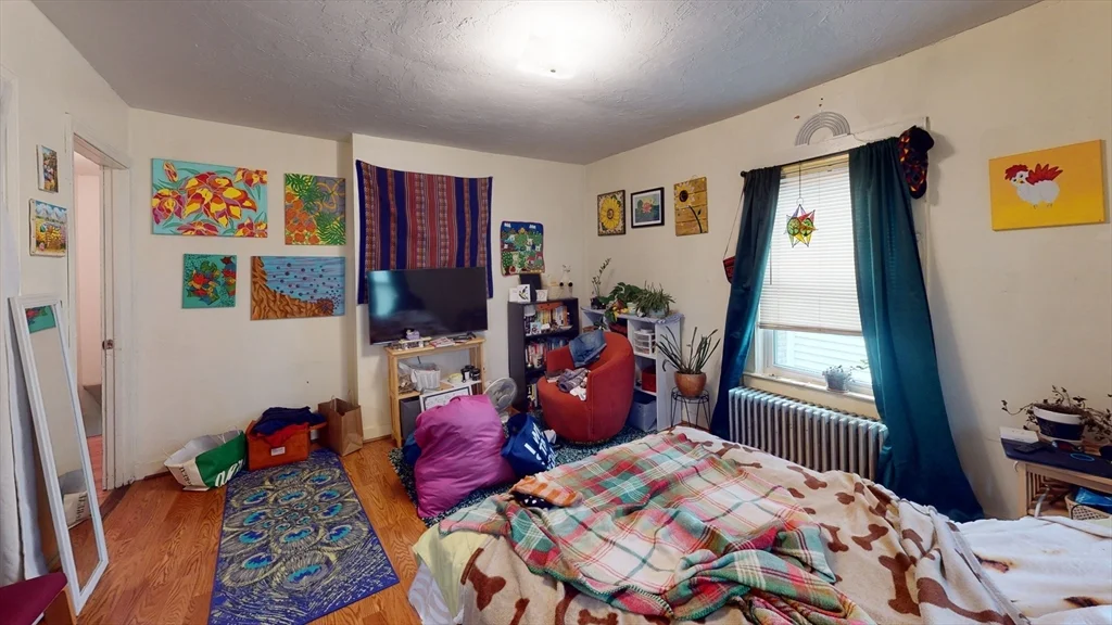 2 bed, 1 bath apartment for rent at 9R Winship Unit A, Brighton — photo 7 of 10