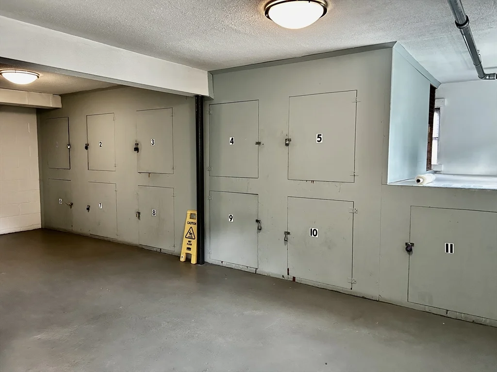 1 bed, 1 bath apartment for rent at B2 Colonial Dr Unit 4, Andover — photo 13 of 19