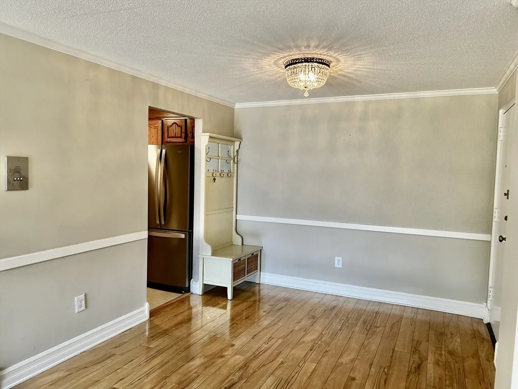 1 bed, 1 bath apartment for rent at B2 Colonial Dr Unit 4, Andover — photo 5 of 19