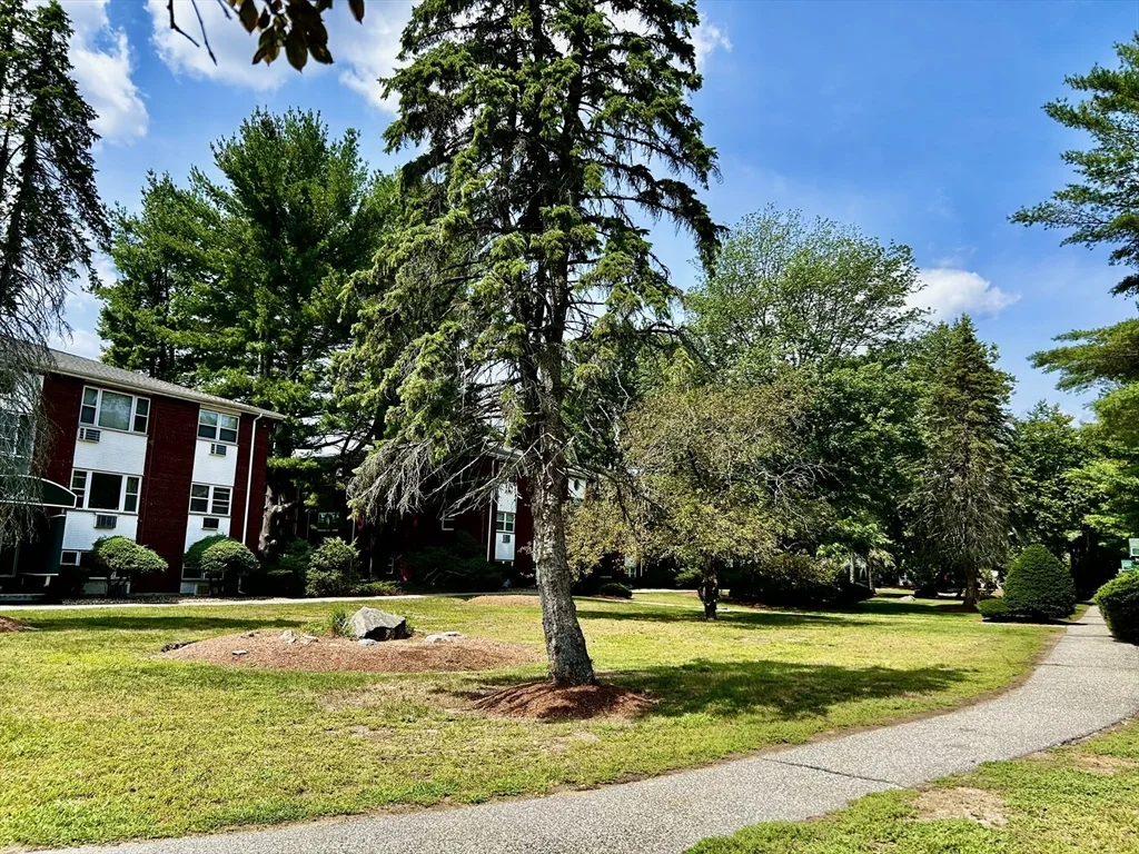 1 bed, 1 bath apartment for rent at B2 Colonial Dr Unit 4, Andover — photo 16 of 19